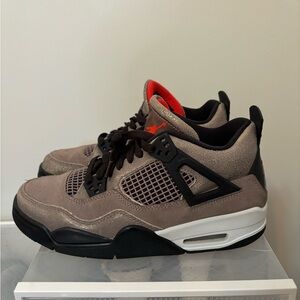 Air Jordan 4 Retro 'Taupe Haze'